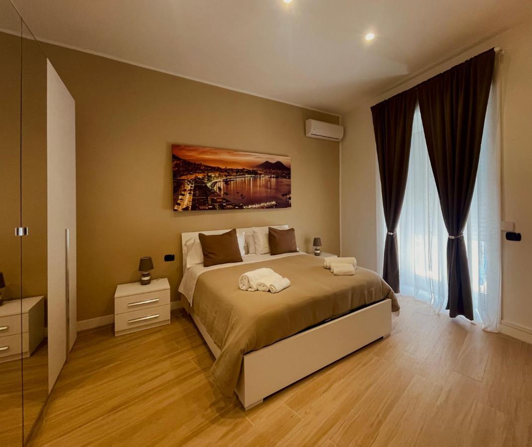 La Suite Di Dante Napoli Экстерьер фото