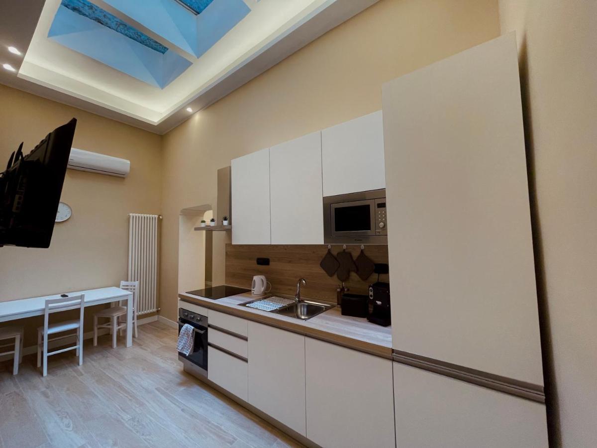 La Suite Di Dante Napoli Экстерьер фото