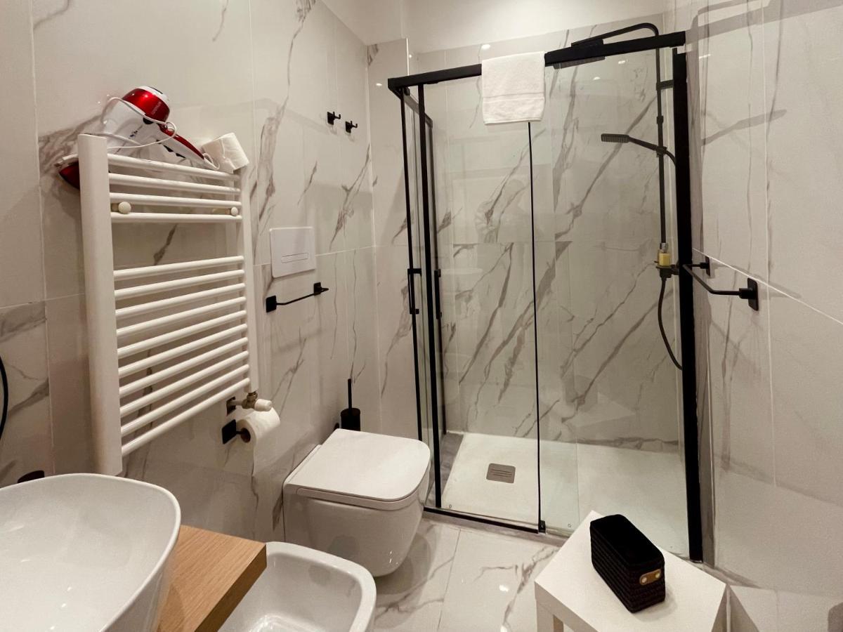 La Suite Di Dante Napoli Экстерьер фото